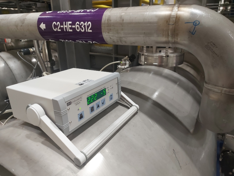 Spinning Rotor Vacuum Gauges in Cryo Technology